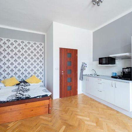 Modern Apartment Few Steps From Centre Прага Екстериор снимка