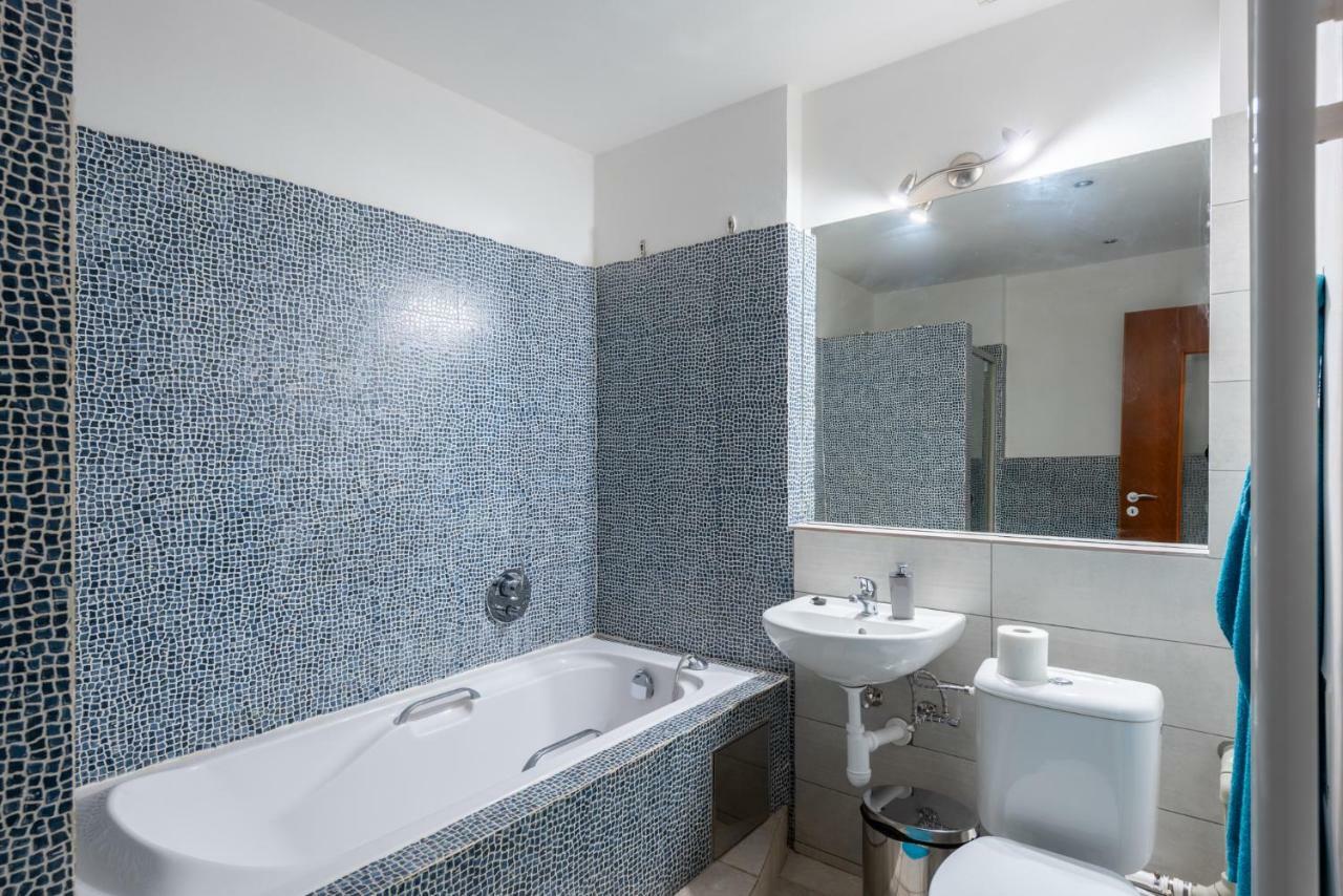 Modern Apartment Few Steps From Centre Прага Екстериор снимка